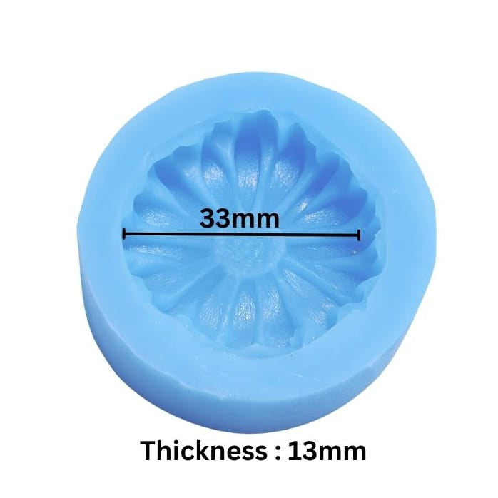 Crafteria Small Daisy Flower Candle Mould