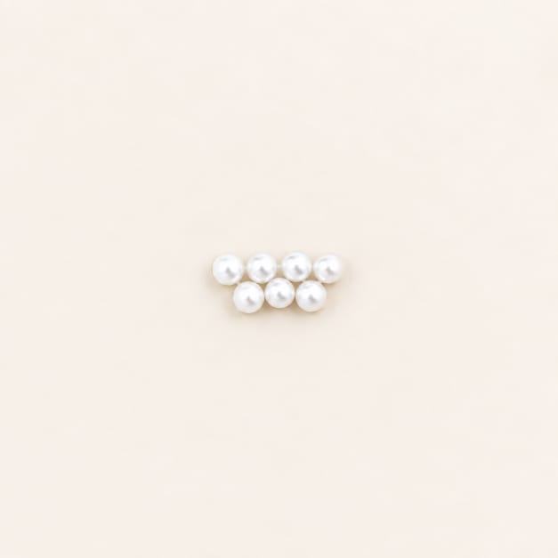 4MM Cream Pearl Moti – Small Round Glossy Craft Pearls for Jewellery Making, DIY & Decoration | Pack of Approx. 25 GM MT0401
