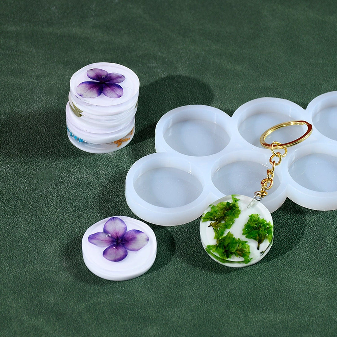 8 Cavity Round Keychain & Pendant Mould SM0867